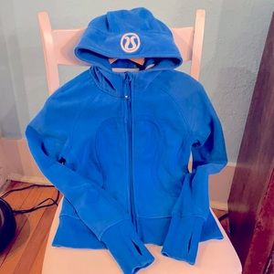 Lulu lemon hoodie, great condition.  Size 4